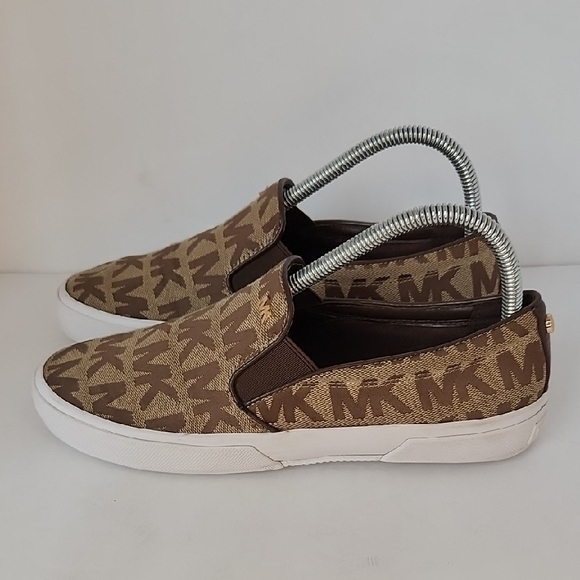 Michael Kors Tan and Brown Logo Slip-On Loafers - Picture 3 of 9